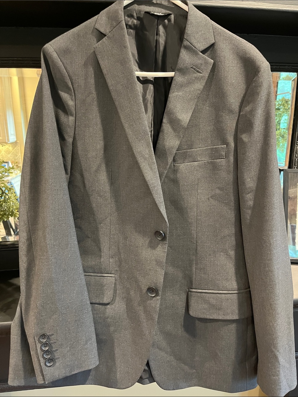 Haggar H26 Charcoal Gray Blazer.  Size 40 regular, slim fit.
